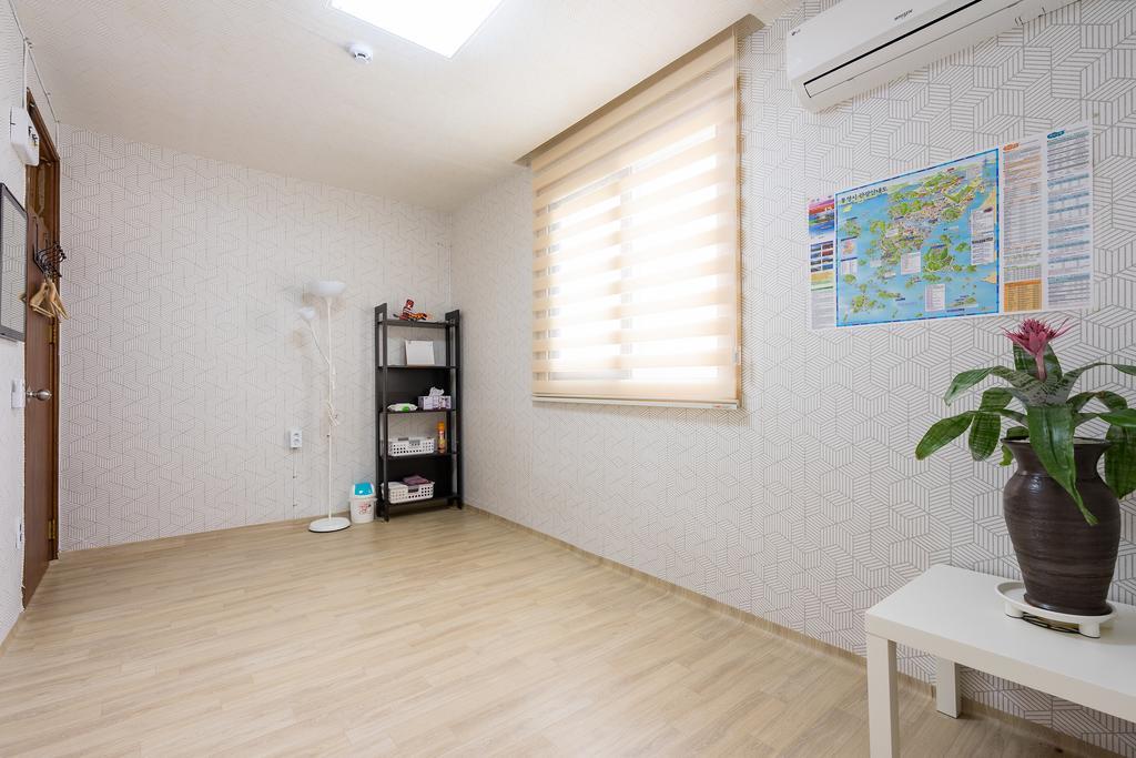 Yours Guesthouse In Tongyeong Buitenkant foto
