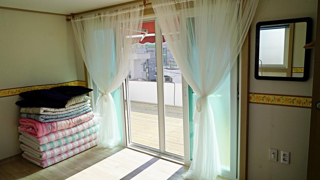 Yours Guesthouse In Tongyeong Buitenkant foto